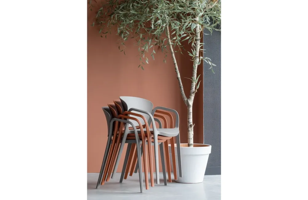 WOOOD Bent tuinstoel Taupe De Eekhoorn