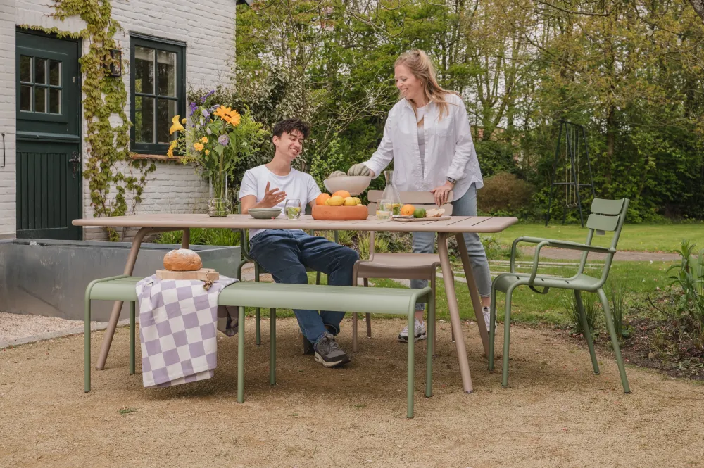 Fermob Luxembourg tuintafel L207 x B100 cm Frosted lemon