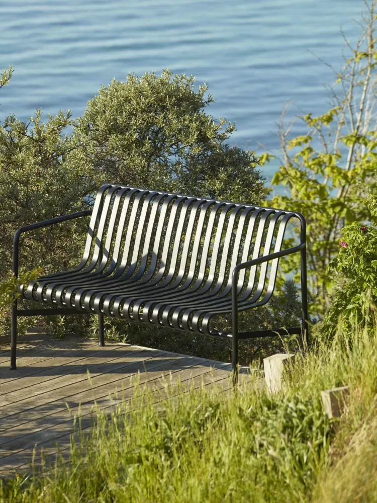 HAY Palissade tuinbank met armleuning sky grey