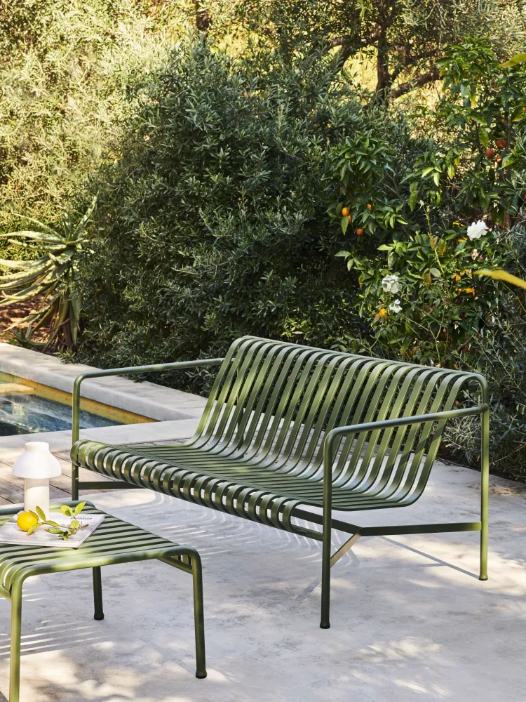HAY Palissade tuinbank met armleuning sky grey