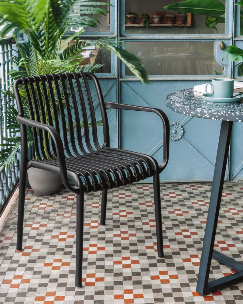 Kave Home Isabellini tuinstoel Zwart