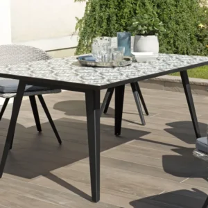 Tuintafel Eduard Macabane