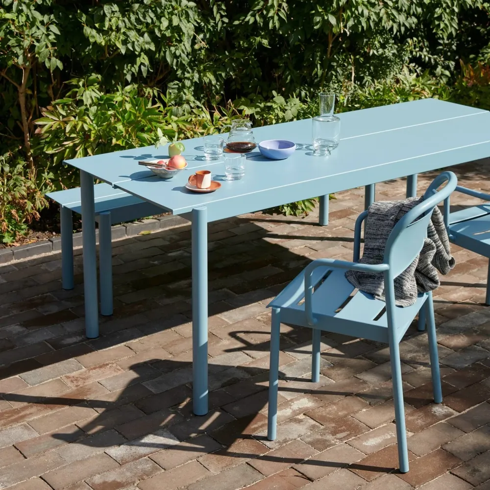 Muuto Linear Steel tuinbank 110 cm Pale Blue