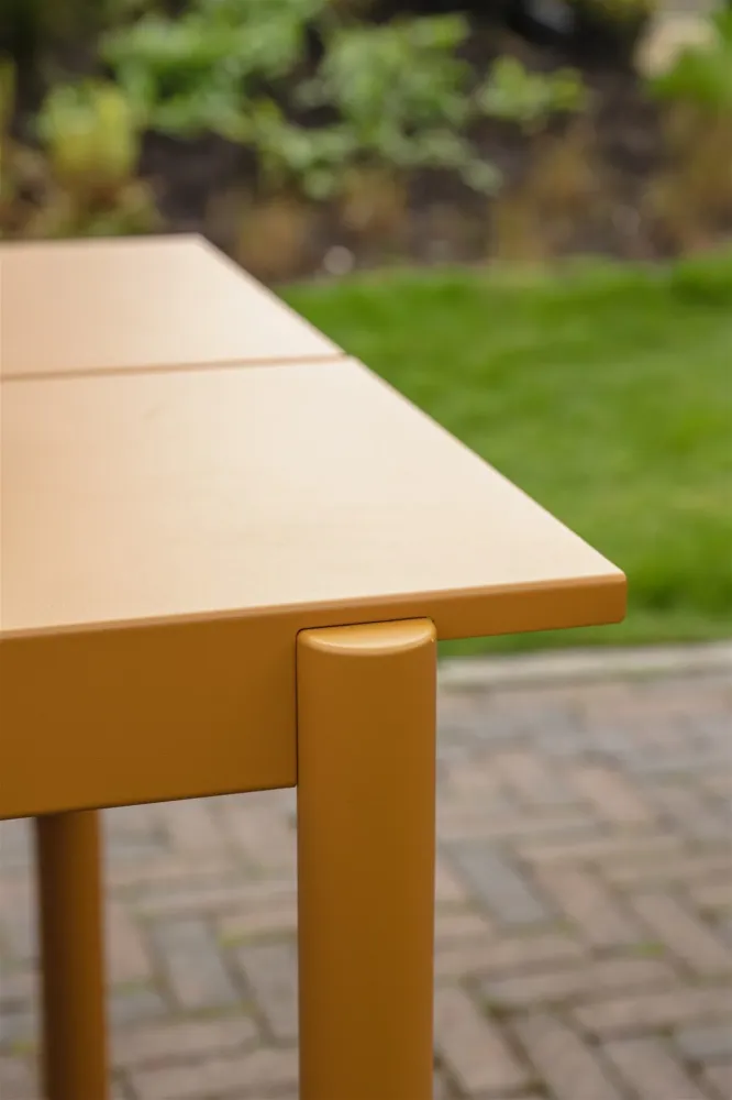 Muuto Linear Steel tuintafel 220x90 cm Dark Green