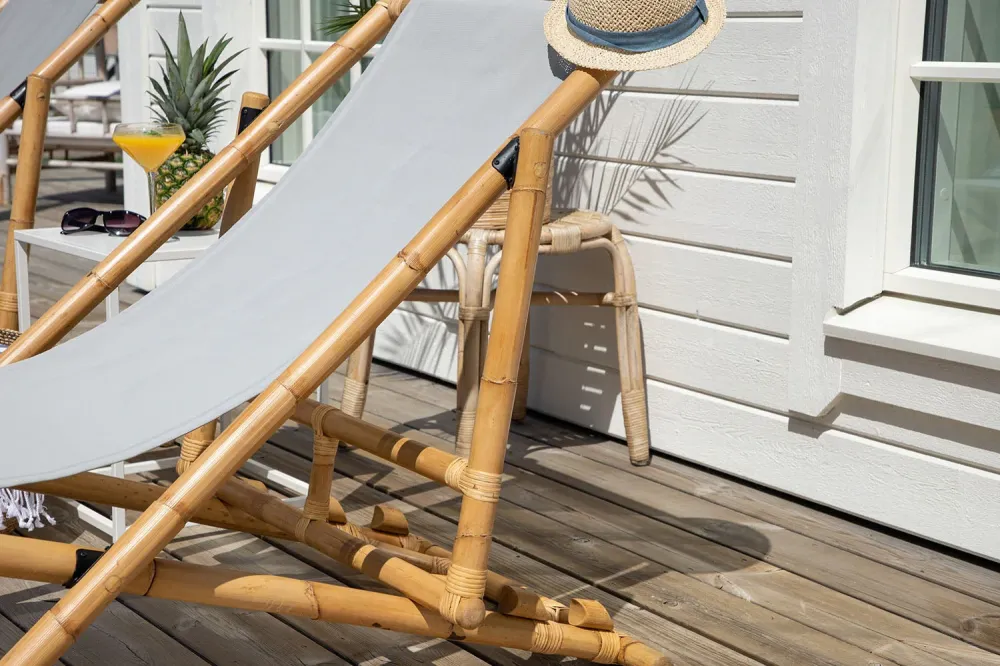 Rebellenclub Ligstoel Hydra - Naturel Bamboe