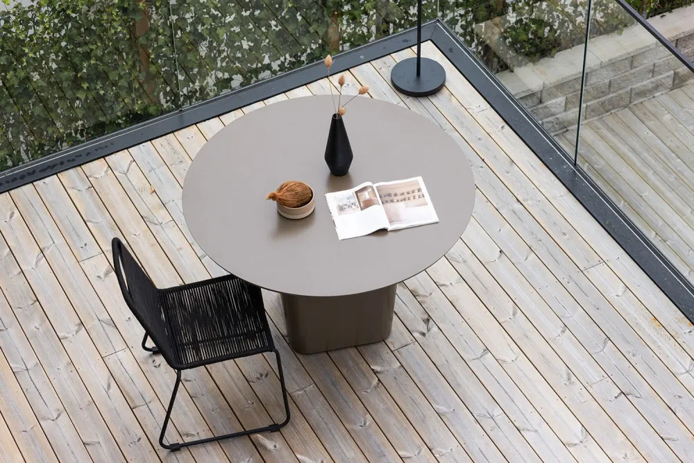 Rebellenclub Ronde Tuintafel Echo - ø120cm - Bruin