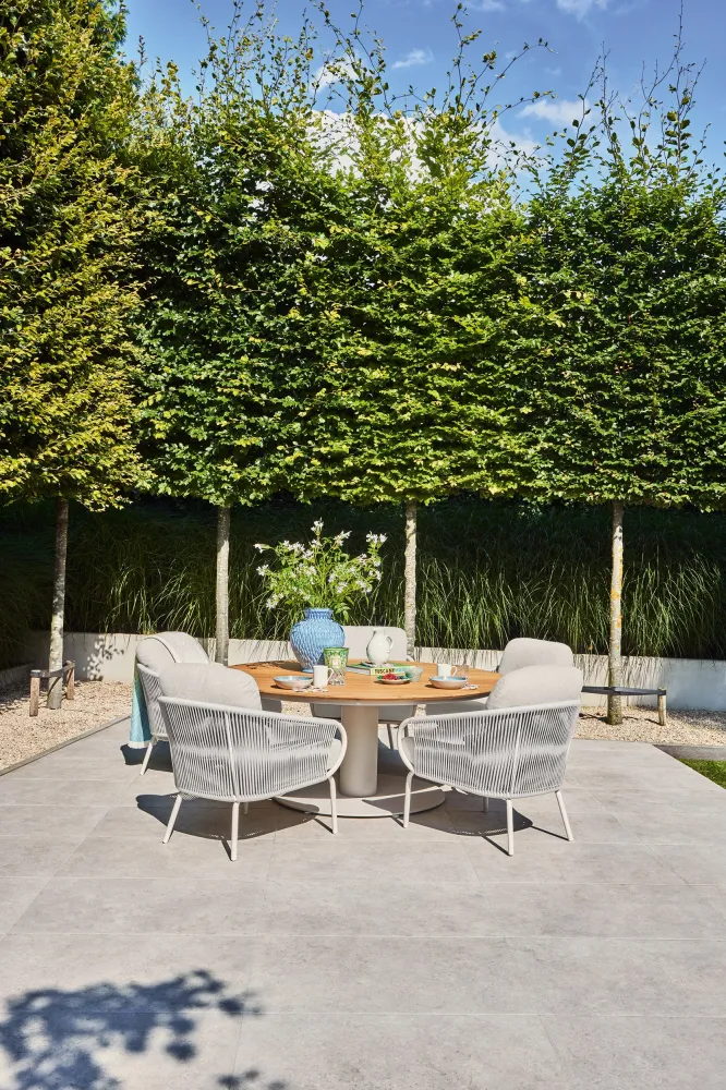 SUNS Dolce low dining chair - Natural gravel / Camel sand