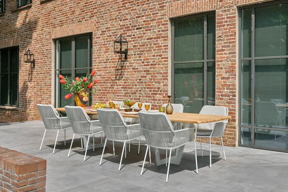 SUNS Palermo tafel 280 x 100 cm - Natural new teak blad / Matt white frame