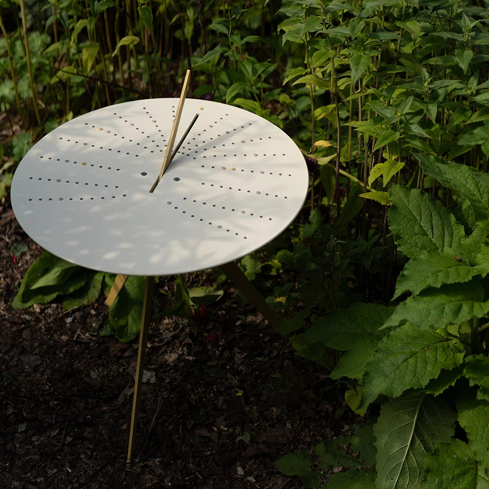 Weltevree Sundial table