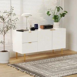 Buffet au motif et au toucher particuliers, avec 2 portes et 3 tiroirs, poignées et pieds dorés, 135x40x75cm, blanc