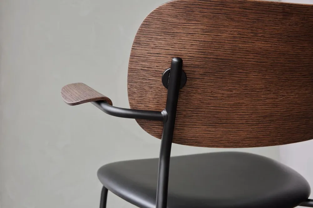 Audo Copenhagen Co Chair armstoel gestoffeerd Dakar 0842