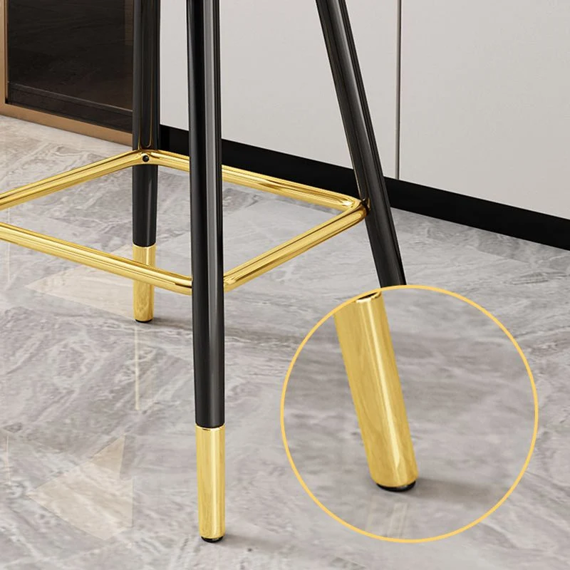 Barkruk Scandinavische stijl, metalen poten, lederen kuipstoel voor keukenbar Clearhalo