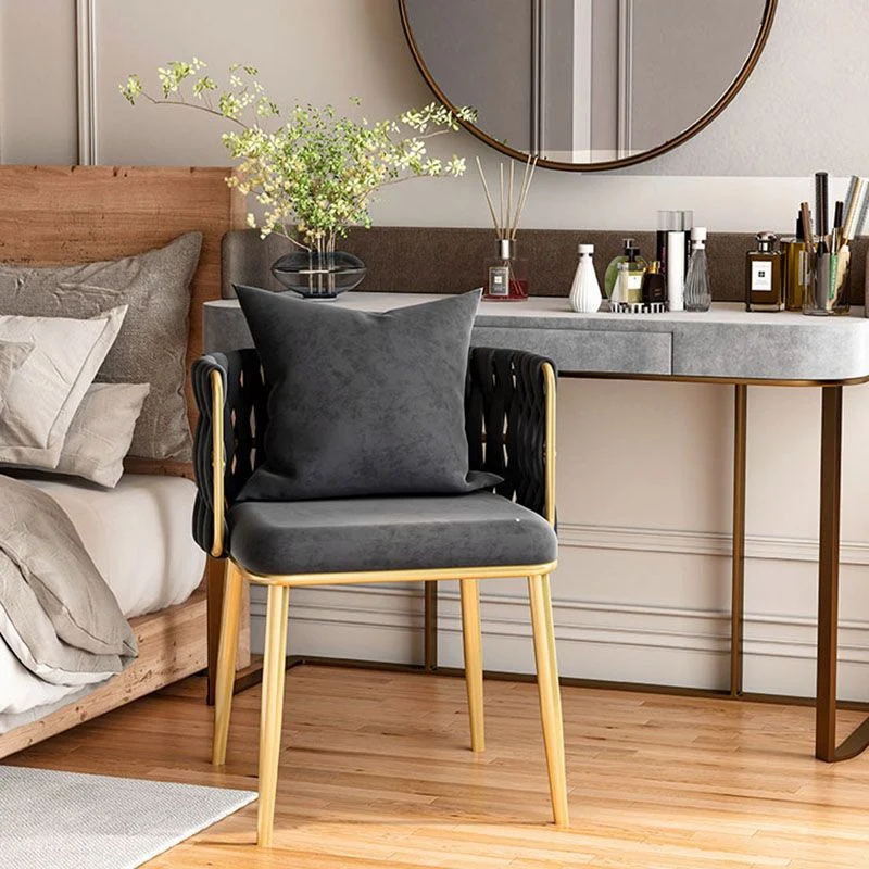 Bijzetstoelen van stof met Scandinavisch design en bijzetstoel met stevige rugleuning Clearhalo
