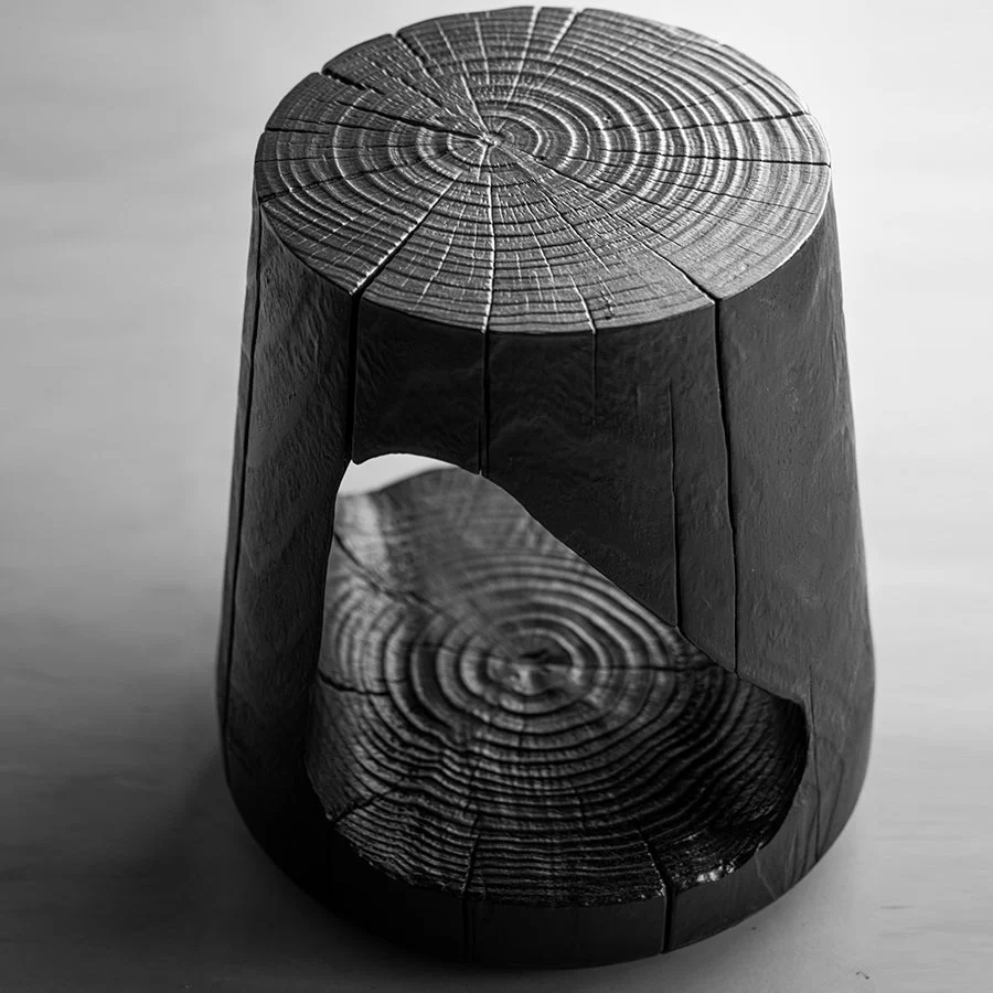Bijzettafel eigentijdse stijl, houten voetstukbank, zijaccenttafel zwart Clearhalo