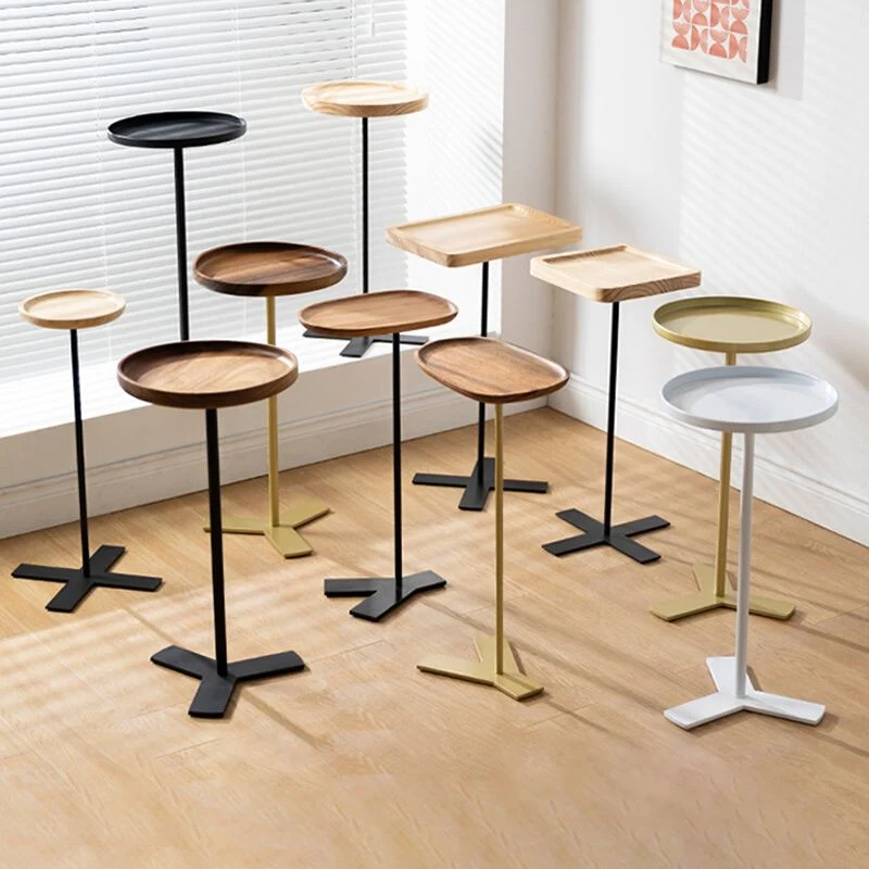 Bijzettafel eigentijdse stijl, metalen voetstuk, ronde bank, zijaccenttafel Clearhalo