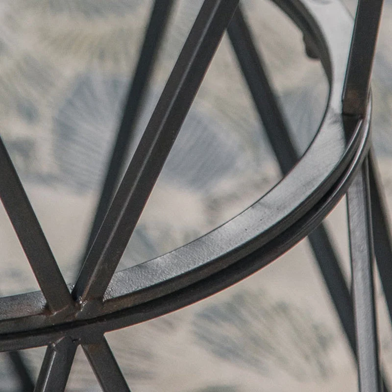 Bijzettafel met rond dienblad, rustieke houten en metalen snacktafel aan de zijkant Clearhalo