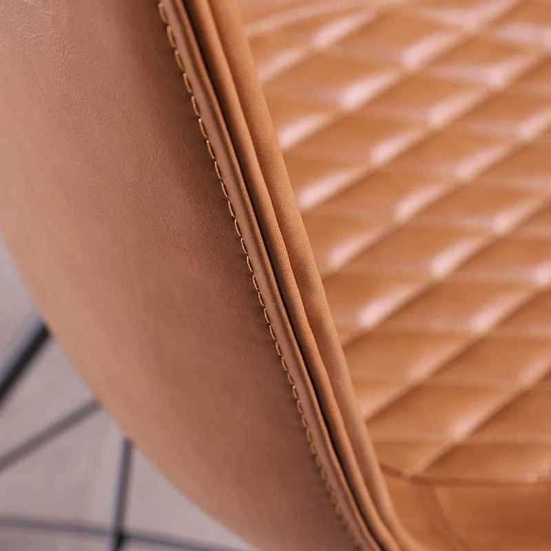 Eetkamerstoelen industriële stijl Armloze eetkamerstoel met metalen poten voor keuken Clearhalo