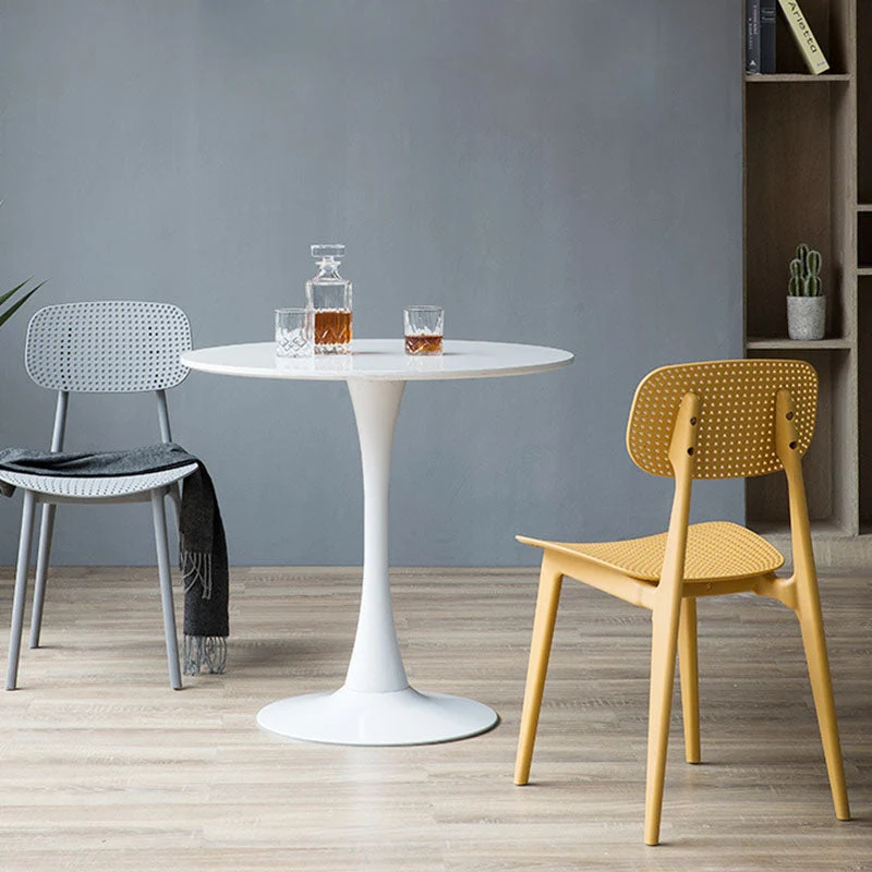 Eigentijdse bijzetstoel Kunststof eetkamerstoel met open rug voor eetkamer Clearhalo