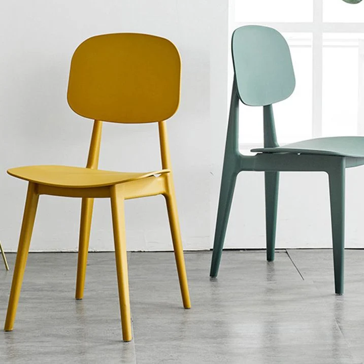 Eigentijdse eetkamerstoel Armloze eetkamerstoelen met plastic poten voor keuken Clearhalo