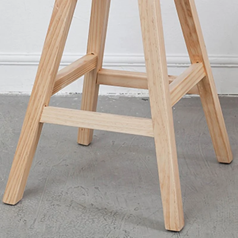 Eigentijdse houten barkruk met lage rugleuning voor thuisgebruik Clearhalo
