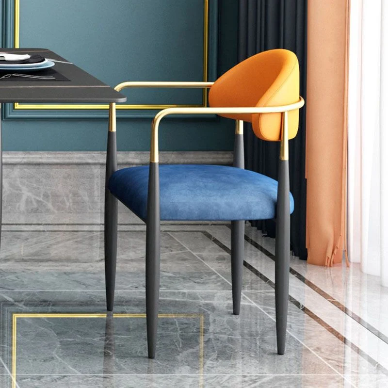 Eigentijdse keuken metalen eetkamerstoelen Eetkamerstoel met open rug en armleuning Clearhalo