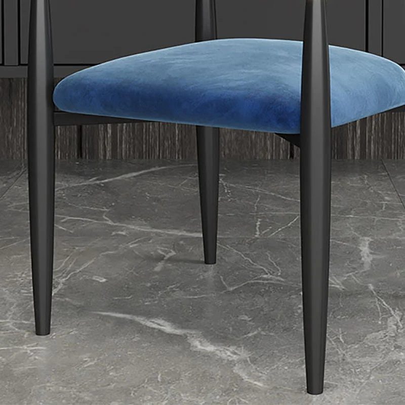 Eigentijdse keuken metalen eetkamerstoelen Eetkamerstoel met open rug en armleuning Clearhalo
