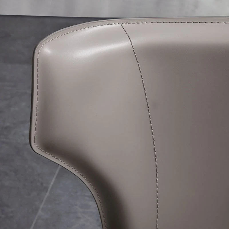 Eigentijdse lederen eetkamerstoel Armloze zijstoelen met rugleuning voor thuisgebruik Clearhalo