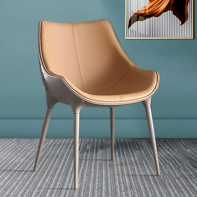 Eigentijdse metalen eetkamerstoel met vleugelleuning en matte afwerking voor thuis Clearhalo