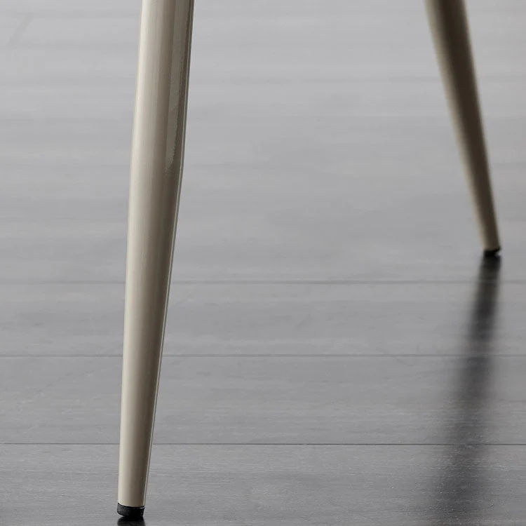 Eigentijdse metalen eetkamerstoel met vleugelleuning en matte afwerking voor thuis Clearhalo