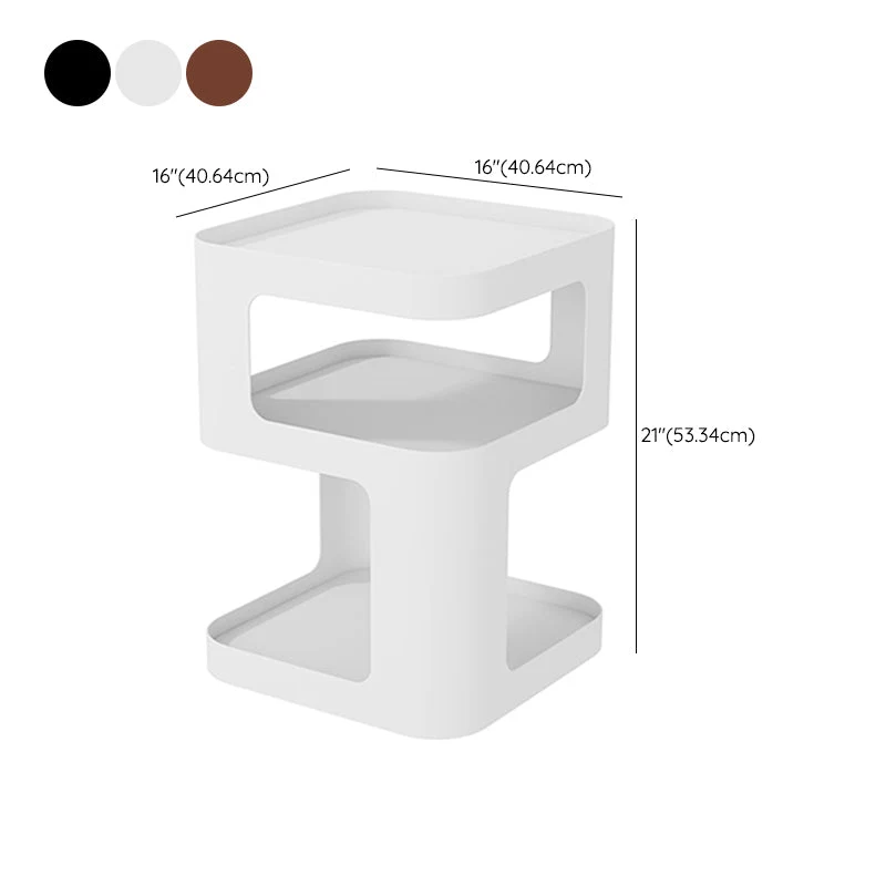 Eigentijdse snacktafel aan het einde met metalen planken. Slaapkamerbijzettafel Clearhalo