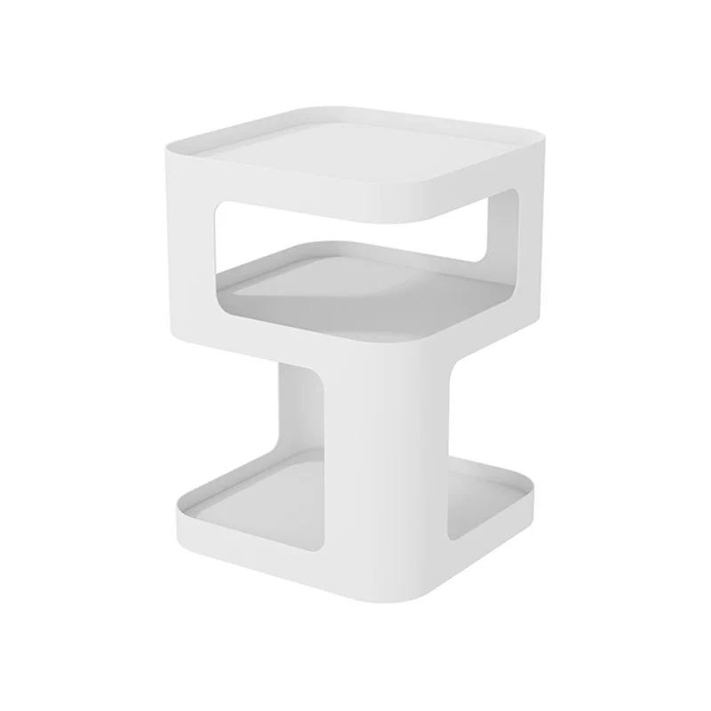 Eigentijdse snacktafel aan het einde met metalen planken. Slaapkamerbijzettafel Clearhalo