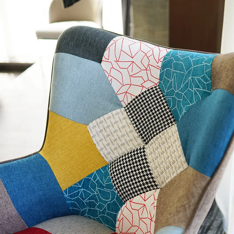 Ergonomische eigentijdse schommelstoel met accent en zitkussen Schommelstoel Wingback Clearhalo