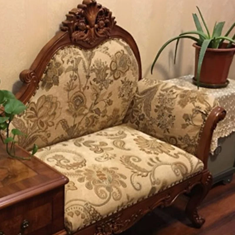 Franse landelijke chaise loungebank met spijkerkopafwerking en één armige loungestoel Clearhalo