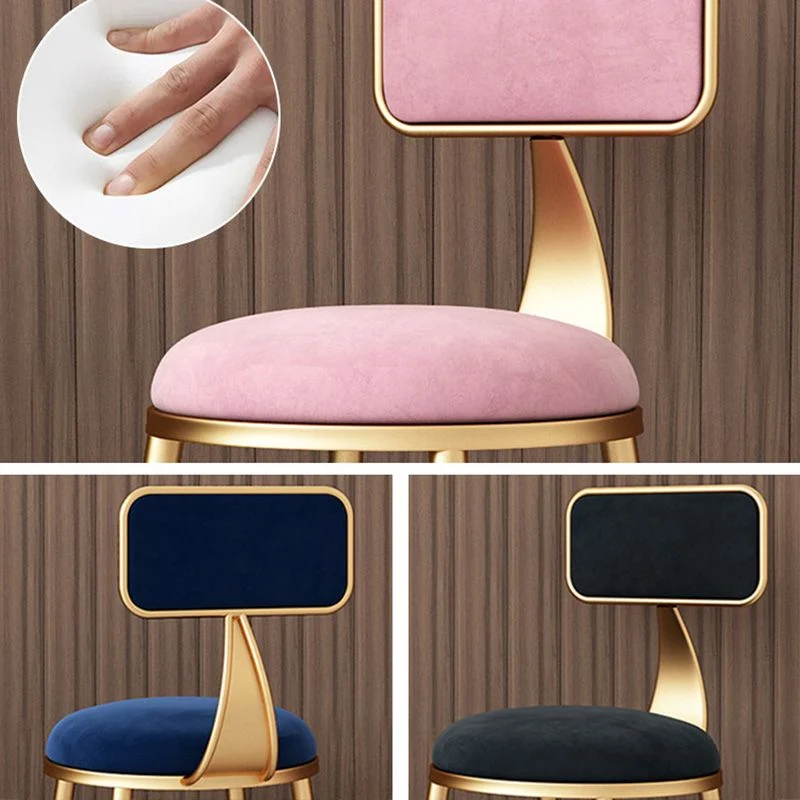 Glam Ronde gestoffeerde tegenkruk met lage rugleuning en gouden frame Clearhalo