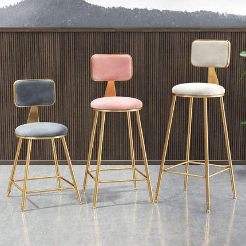 Glam Ronde gestoffeerde tegenkruk met lage rugleuning en gouden frame Clearhalo