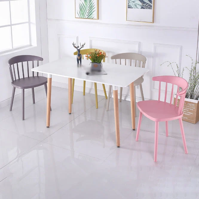 Home Eigentijdse bijzetstoel Windsor Back kunststof eetkamerstoelenset Clearhalo