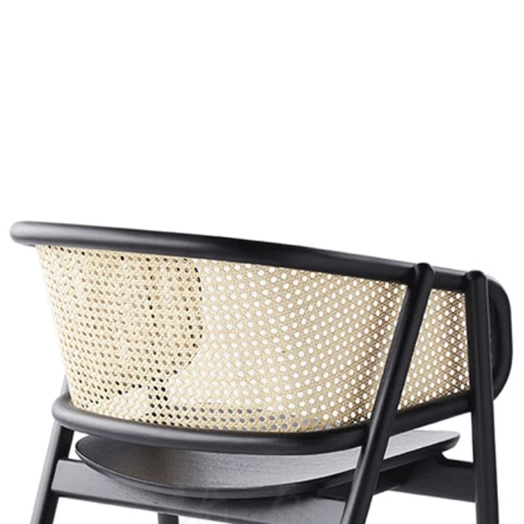 Houten eetkamerstoelen aan de zijkant Eetkamerstoel Scandinavische stijl met open achterkant Clearhalo