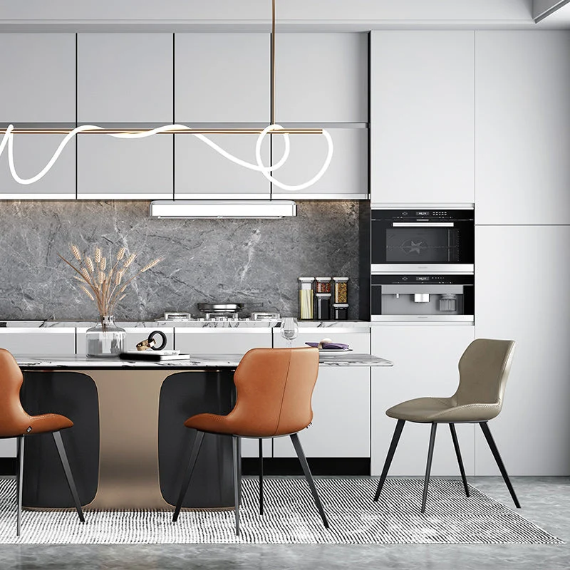 Industriële eet- en accentstoelen van kunstleer en metaal voor de keuken Clearhalo