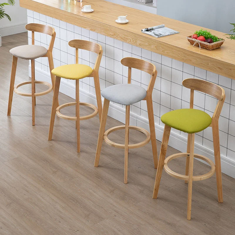 Industriële rugleuning armloze tegenkruk Houten café-barkruk met kussen en pedaal Clearhalo