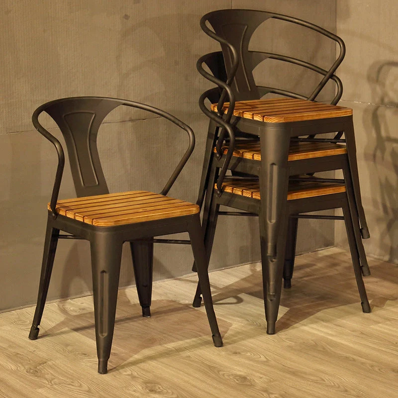Industriële stijl fauteuil met lattenbodem en stapelbare eetkamerstoel Clearhalo