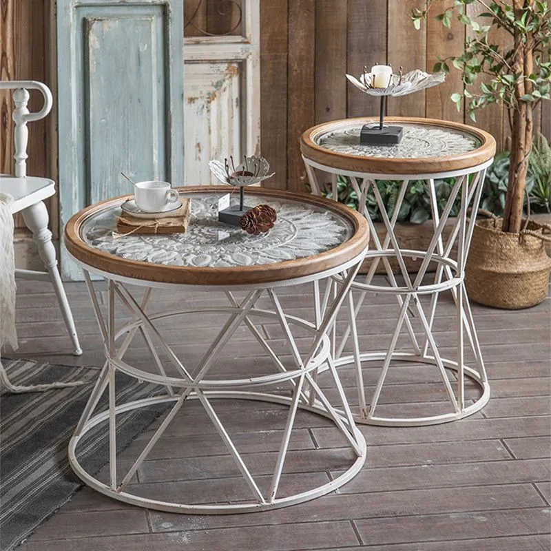Massief houten bijzettafel met Frans landelijk frame, antiek bruin bijzettafeltje Clearhalo