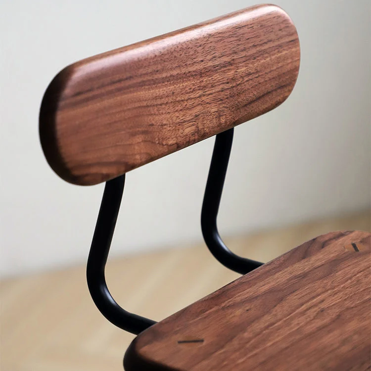 Matte afwerking massief houten tegenstoelen Moderne binnenkrukken Clearhalo
