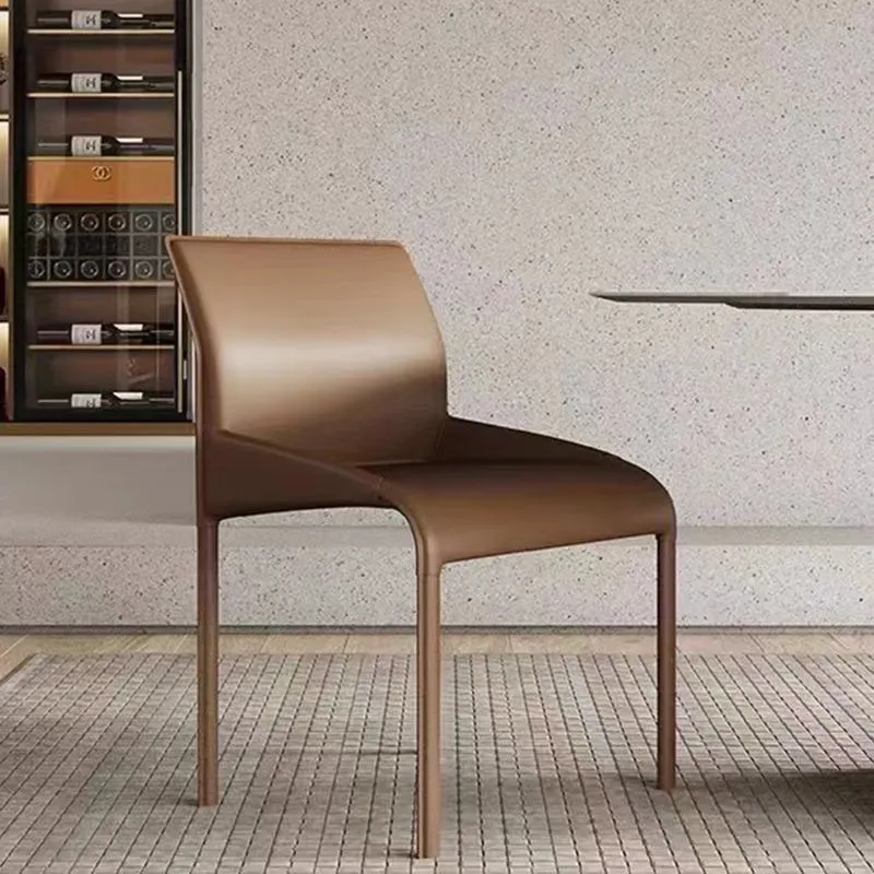 Matte afwerking stoel met stevige rugleuning, kunstleer moderne eetkamerstoel Clearhalo