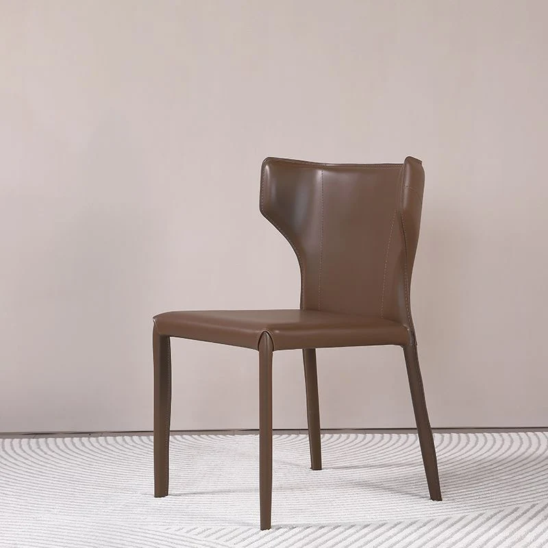 Matte afwerking Wingback bijzetstoel Eigentijdse eetkamerstoel met leren poten Clearhalo