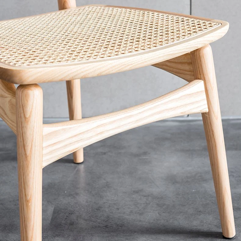 Minimalistische houten eetkamerstoelen met open achterkant voor thuis Clearhalo