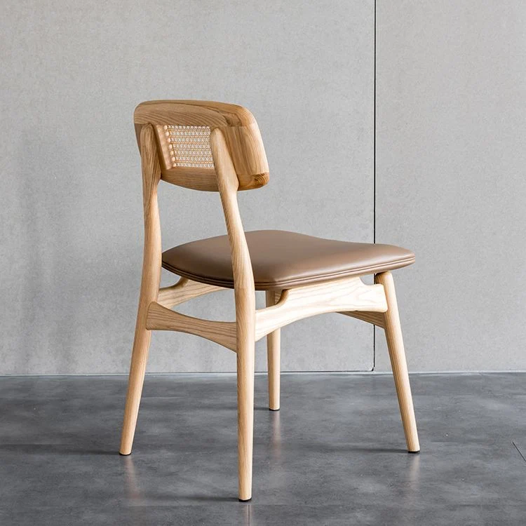 Minimalistische houten eetkamerstoelen met open achterkant voor thuis Clearhalo