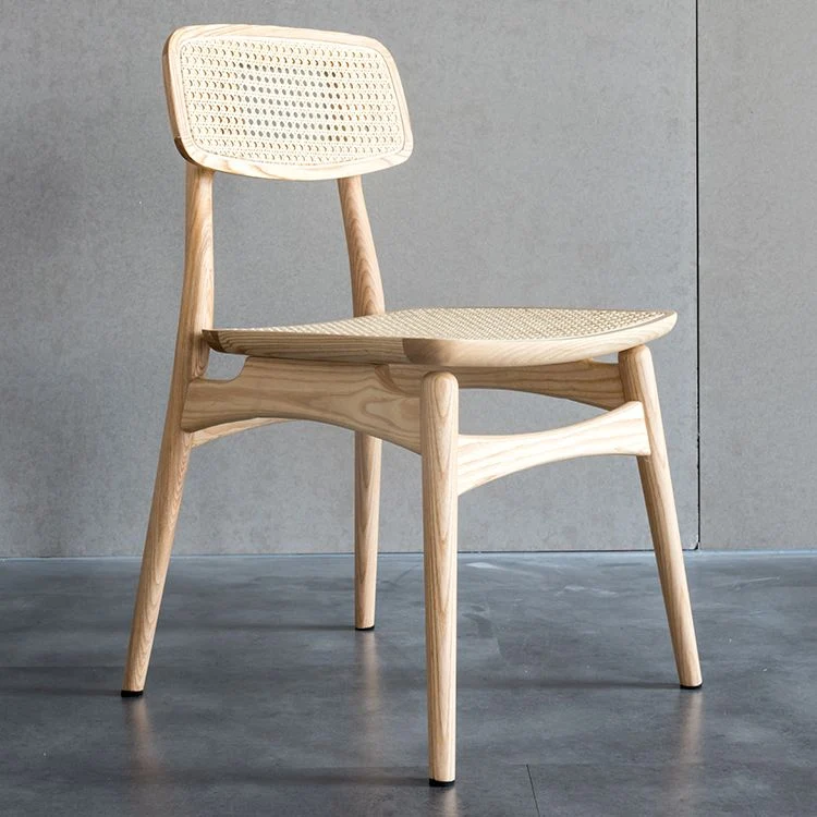 Minimalistische houten eetkamerstoelen met open achterkant voor thuis Clearhalo