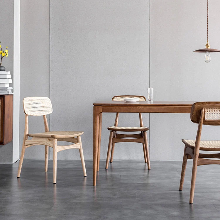 Minimalistische houten eetkamerstoelen met open achterkant voor thuis Clearhalo