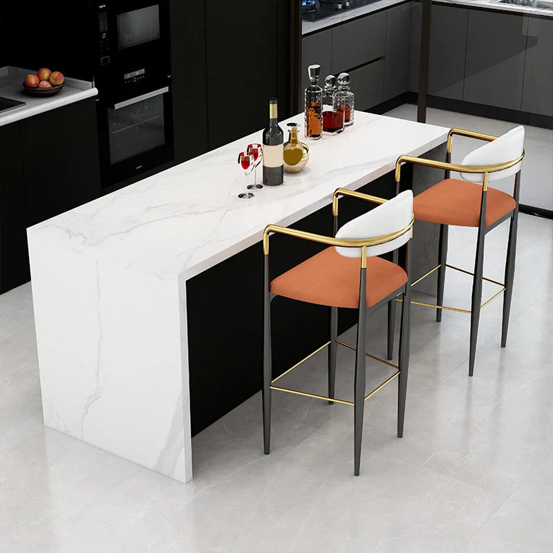 Moderne armloze rugleuning tegenkruk ijzeren barkruk met kussen voor eetkamer Clearhalo