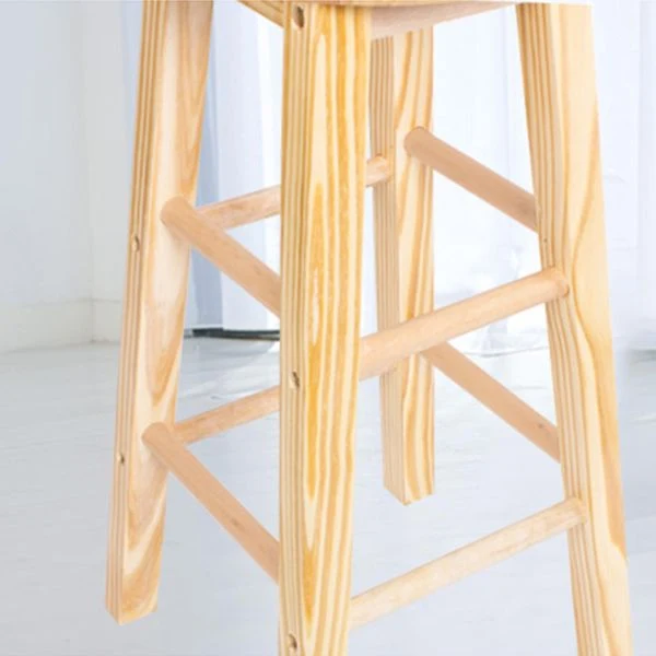 Moderne armloze, rugloze tegenkruk, houten barkruk met houten pedaal Clearhalo